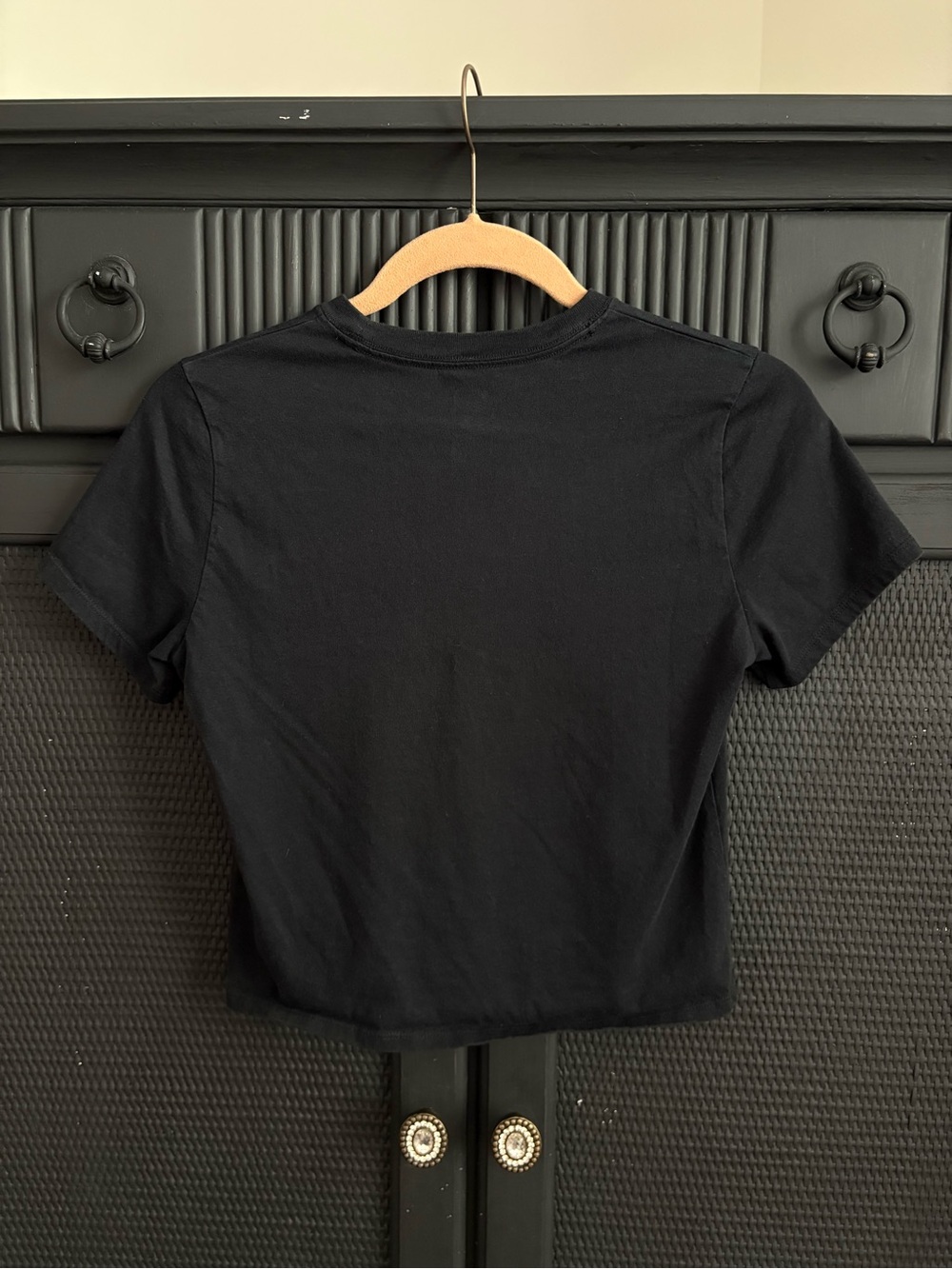 Black Short Sleeve Crew Crop Tee- AF Essential Polished Body-Skimming Tee - Picture 4 of 4